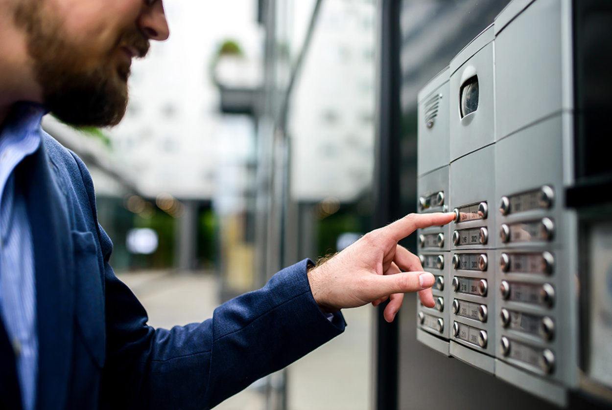 Sprechanlagen bei Muster Elektro in Musterstadt